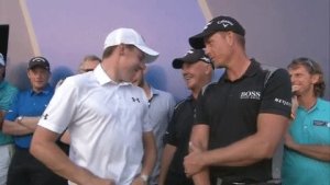 Klicken Sie hier, um das große Bild anzusehen: Matthew Fitzpatrick und Henrik Stenson beim Tourfinale in Dubai; Bildquelle: The European Tour/Twitter