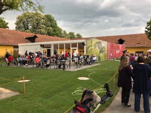 Klicken Sie hier, um das große Bild anzusehen: Eröffnung GC Linsberg - Clubhaus; Bildquelle: Zelesner