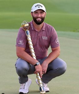 Klicken Sie hier, um das große Bild anzusehen: Jon Rahm Dubai 2022; Bildquelle: Instagram / DP World Tour