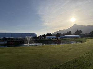 Klicken Sie hier, um das große Bild anzusehen: Austrian Alpine Open 2026 Kitzbühel Schwarzsee; Bildquelle: www.golf-treff.at