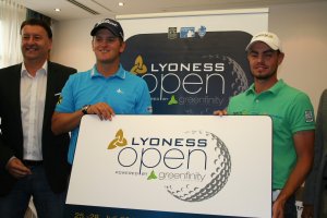 Klicken Sie hier, um das große Bild anzusehen: Bernd Wiesberger und Jürgen Maurer bei der Pressekonferenz zur Lyoness Open 2012; Bildquelle: www.golf-treff.at