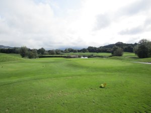 Klicken Sie hier, um das große Bild anzusehen: Golfclub Klagenfurt Seltenheim; Bildquelle: www.golf-treff.at