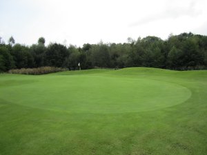 Klicken Sie hier, um das große Bild anzusehen: Golfclub Klagenfurt Seltenheim; Bildquelle: www.golf-treff.at