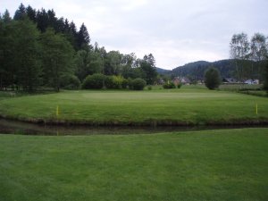 Klicken Sie hier, um das große Bild anzusehen: Golfclub Moosburg - Pörtschach; Bildquelle: www.golf-treff.at
