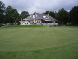 Klicken Sie hier, um das große Bild anzusehen: Golfclub Moosburg - Pörtschach; Bildquelle: www.golf-treff.at