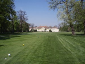 Klicken Sie hier, um das große Bild anzusehen: Golfclub Schloss Schönborn; Bildquelle: www.golf-treff.at