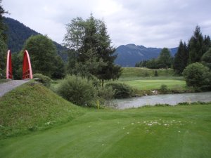 Klicken Sie hier, um das große Bild anzusehen: Kaiserwinkl Golf Kössen; Bildquelle: www.golf-treff.at