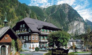 Klicken Sie hier, um das große Bild anzusehen: Hoteldorf Grüner Baum Bad Gastein; Bildquelle: Hoteldorf Grüner Baum Bad Gastein
