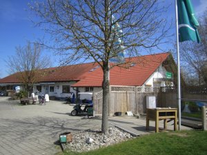 Klicken Sie hier, um das große Bild anzusehen: Golfanlage Harthausen; Bildquelle: www.golf-treff.at