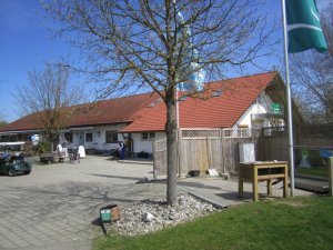 Klicken Sie hier, um das große Bild anzusehen: Golfanlage Harthausen; Bildquelle: www.golf-treff.at