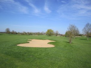 Klicken Sie hier, um das große Bild anzusehen: Golfanlage Harthausen; Bildquelle: www.golf-treff.at