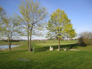 Klicken Sie hier, um das große Bild anzusehen: Golfanlage Harthausen; Bildquelle: www.golf-treff.at