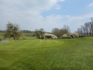 Klicken Sie hier, um das große Bild anzusehen: Golfclub Coburg Schloss Tambach; Bildquelle: www.golf-treff.at