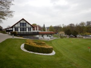 Klicken Sie hier, um das große Bild anzusehen: Golfclub Coburg Schloss Tambach; Bildquelle: www.golf-treff.at