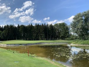 Klicken Sie hier, um das große Bild anzusehen: Golfclub München Eichenried; Bildquelle: www.golf-treff.at