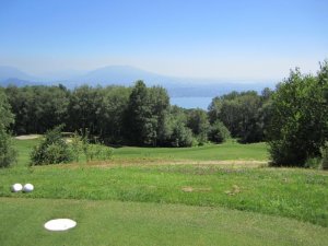 Klicken Sie hier, um das große Bild anzusehen: Golf des Iles Borromées; Bildquelle: www.golf-treff.at