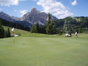 Klicken Sie hier, um das große Bild anzusehen: Golfclub Alta Badia; Bildquelle: www.golf-treff.at