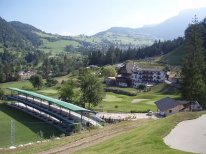 Klicken Sie hier, um das große Bild anzusehen: Golfclub Kastelruth Seiseralm; Bildquelle: www.golf-treff.at