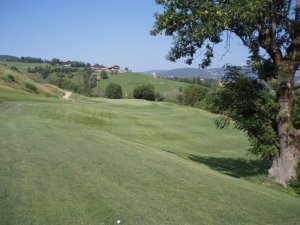 Klicken Sie hier, um das große Bild anzusehen: Golfclub Kastelruth Seiseralm; Bildquelle: www.golf-treff.at