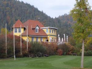 Klicken Sie hier, um das große Bild anzusehen: GC Klopeinersee; Bildquelle: golf-treff.at