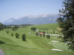 Klicken Sie hier, um das große Bild anzusehen: Golfclub Innsbruck-Igls Rinn; Bildquelle: golf-treff.at