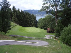 Klicken Sie hier, um das große Bild anzusehen: Attersee Golfclub Weyregg; Bildquelle: www.golf-treff.at