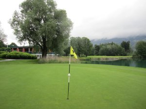Klicken Sie hier, um das große Bild anzusehen: Golfclub Am Mondsee; Bildquelle: www.golf-treff.at