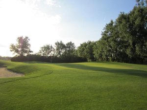 Klicken Sie hier, um das große Bild anzusehen: Golfrange Schwechat; Bildquelle: www.golf-treff.at