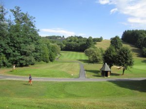 Klicken Sie hier, um das große Bild anzusehen: Golfschaukel Stegersbach; Bildquelle: www.golf-treff.at