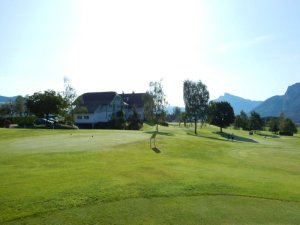 Klicken Sie hier, um das große Bild anzusehen: Golfclub Drachenwand Mondsee; Bildquelle: www.golf-treff.at