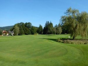 Klicken Sie hier, um das große Bild anzusehen: Golfclub Drachenwand Mondsee; Bildquelle: www.golf-treff.at
