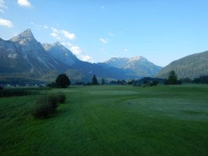 Klicken Sie hier, um das große Bild anzusehen: Golfclub Tiroler Zugspitze Ehrwald; Bildquelle: www.golf-treff.at