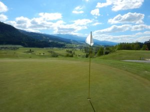 Klicken Sie hier, um das große Bild anzusehen: Styrian Mountain Golf Mariahof; Bildquelle: www.golf-treff.at
