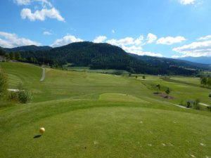 Klicken Sie hier, um das große Bild anzusehen: Styrian Mountain Golf Mariahof; Bildquelle: www.golf-treff.at
