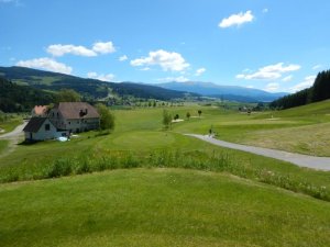 Klicken Sie hier, um das große Bild anzusehen: Styrian Mountain Golf Mariahof; Bildquelle: www.golf-treff.at
