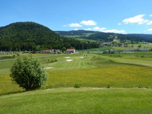 Klicken Sie hier, um das große Bild anzusehen: Styrian Mountain Golf Mariahof; Bildquelle: www.golf-treff.at