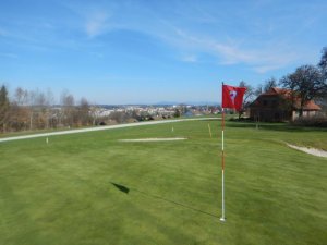 Klicken Sie hier, um das große Bild anzusehen: Golfclub Herzog Tassilo Bad Hall; Bildquelle: www.golf-treff.at