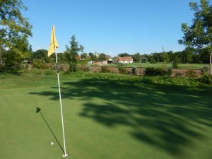 Klicken Sie hier, um das große Bild anzusehen: Golfclub Schloss Schönborn; Bildquelle: www.golf-treff.at