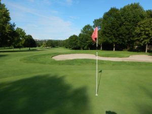 Klicken Sie hier, um das große Bild anzusehen: Golfclub Schloss Schönborn; Bildquelle: www.golf-treff.at