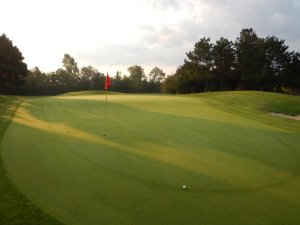 Klicken Sie hier, um das große Bild anzusehen: Golf & Country Club Brunn am Gebirge; Bildquelle: www.golf-treff.at