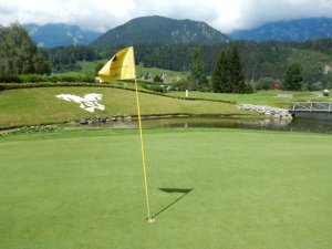 Klicken Sie hier, um das große Bild anzusehen: Golfclub & Country Club Dachstein-Tauern Schladming; Bildquelle: www.golf-treff.at