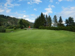 Klicken Sie hier, um das große Bild anzusehen: Golfclub & Country Club Dachstein-Tauern Schladming; Bildquelle: www.golf-treff.at