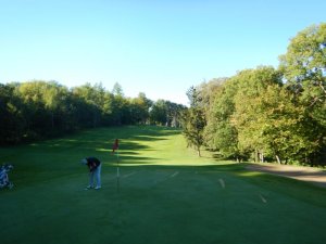 Klicken Sie hier, um das große Bild anzusehen: Golfclub Enzesfeld; Bildquelle: www.golf-treff.at