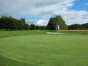 Klicken Sie hier, um das große Bild anzusehen: Golfclub Moosburg-Pörtschach; Bildquelle: www.golf-treff.at