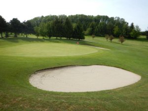 Klicken Sie hier, um das große Bild anzusehen: Golfclub Stärk Linz Ansfelden; Bildquelle: www.golf-treff.at