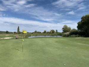 Klicken Sie hier, um das große Bild anzusehen: GC Neusiedlersee-Donnerskirchen; Bildquelle: www.golf-treff.at