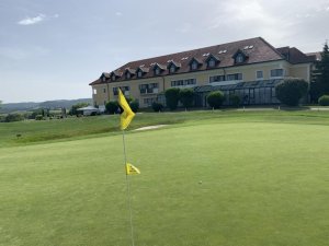Klicken Sie hier, um das große Bild anzusehen: Golfclub Maria Theresia; Bildquelle: www.golf-treff.at
