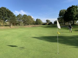 Klicken Sie hier, um das große Bild anzusehen: Golfclub Wienerberg; Bildquelle: www.golf-treff.at