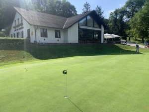 Klicken Sie hier, um das große Bild anzusehen: Golfclub Enzesfeld; Bildquelle: www.golf-treff.at