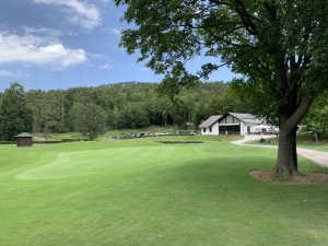 Klicken Sie hier, um das große Bild anzusehen: Golfclub Enzesfeld; Bildquelle: www.golf-treff.at